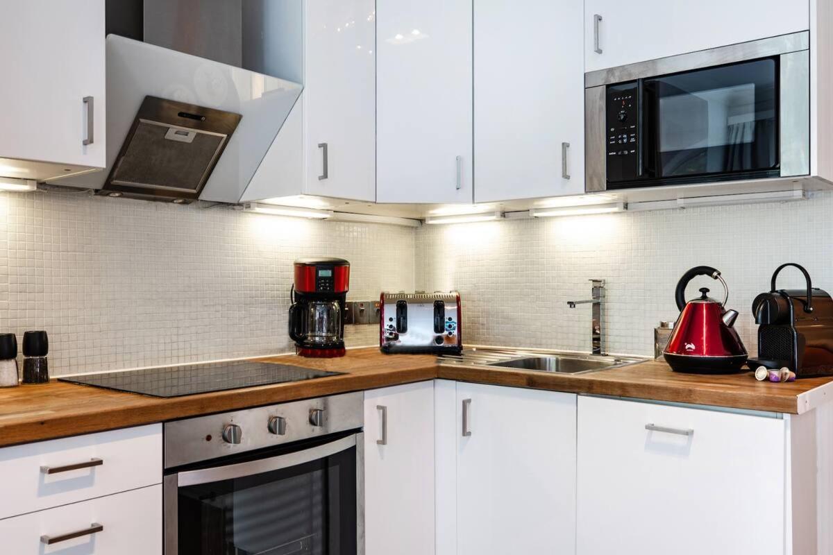 Apartamento Awesome Leicester Sq! Fashion Flat For Theatre Families And Happy Friends Londres Exterior foto