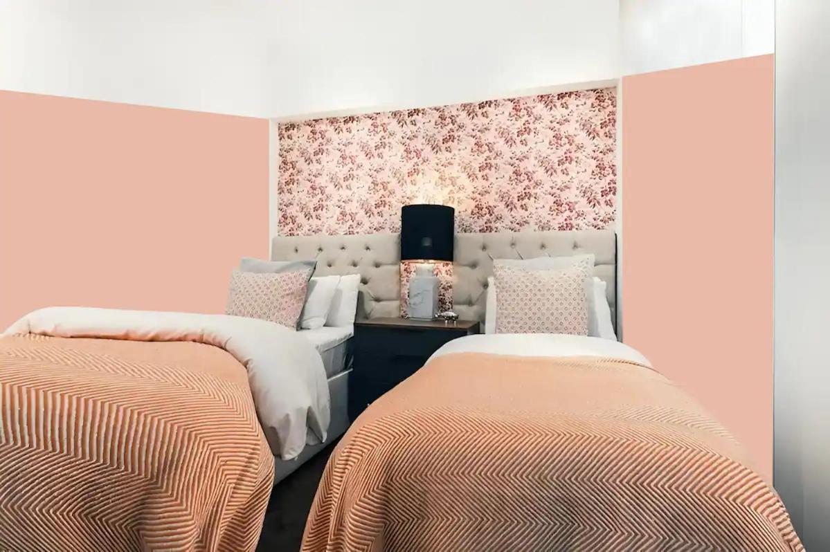 Apartamento Awesome Leicester Sq! Fashion Flat For Theatre Families And Happy Friends Londres Exterior foto
