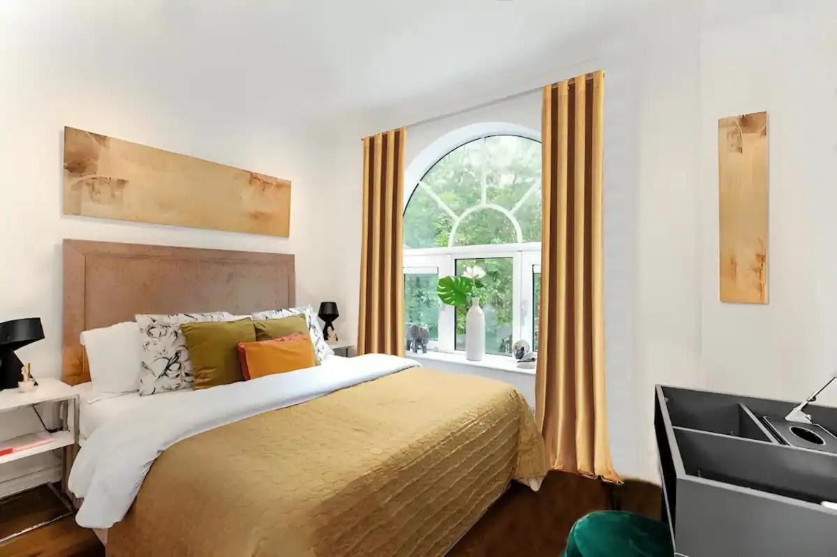 Apartamento Awesome Leicester Sq! Fashion Flat For Theatre Families And Happy Friends Londres Exterior foto