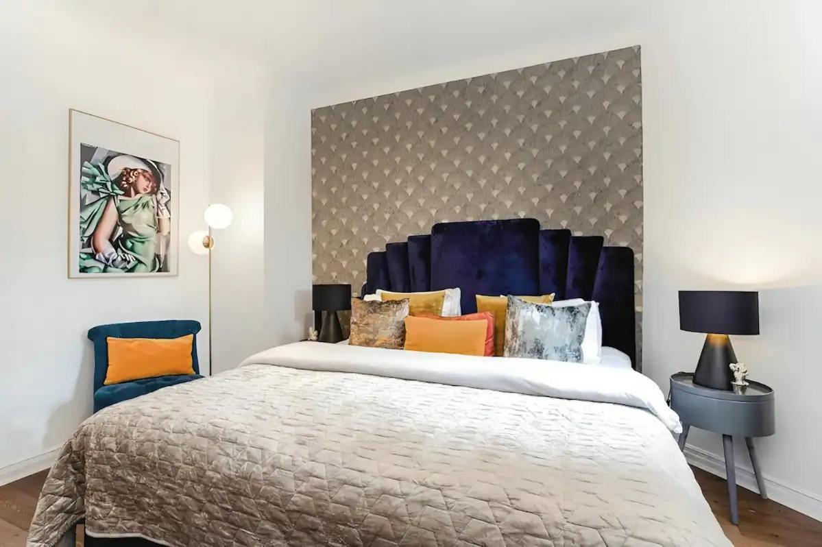 Apartamento Awesome Leicester Sq! Fashion Flat For Theatre Families And Happy Friends Londres Exterior foto